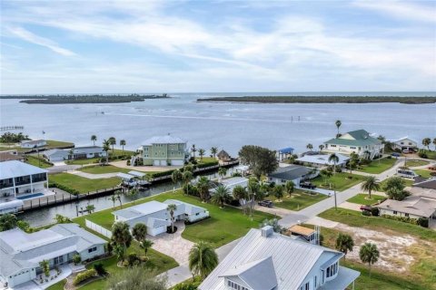 House in Englewood, Florida 3 bedrooms, 150.32 sq.m. № 1908743 - photo 7