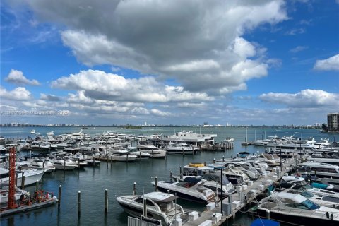 Condominio en venta en Miami, Florida, 37.16 m2 № 1945868 - foto 7