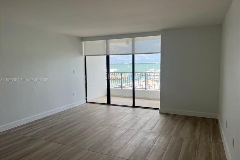 Condominio en venta en Miami, Florida, 37.16 m2 № 1945868 - foto 2