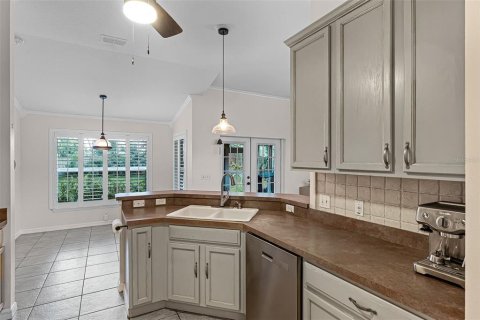 House in DeLand, Florida 3 bedrooms, 126.53 sq.m. № 1910946 - photo 7