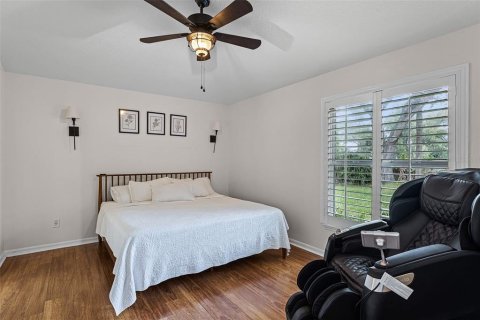 House in DeLand, Florida 3 bedrooms, 126.53 sq.m. № 1910946 - photo 12