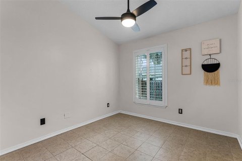House in DeLand, Florida 3 bedrooms, 126.53 sq.m. № 1910946 - photo 18