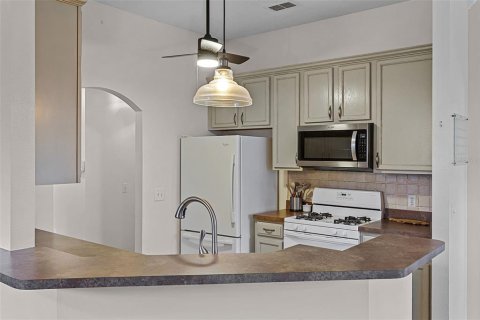 House in DeLand, Florida 3 bedrooms, 126.53 sq.m. № 1910946 - photo 8
