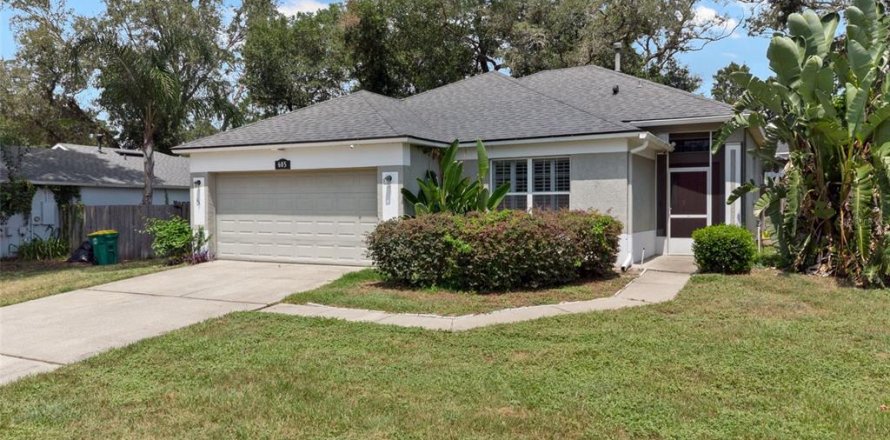 House in DeLand, Florida 3 bedrooms, 126.53 sq.m. № 1910946