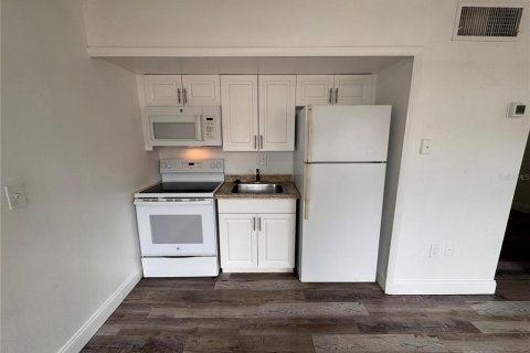 Купить кондоминиум в Орландо, Флорида 4 комнаты, 50.72м2, № 2211088 - фото 11