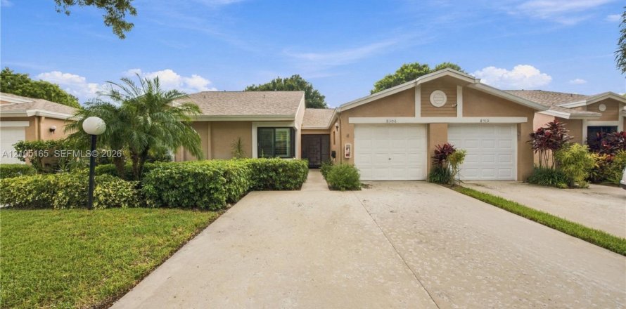 Villa ou maison à Boca Raton, Floride 2 chambres, 128.39 m2 № 2414766