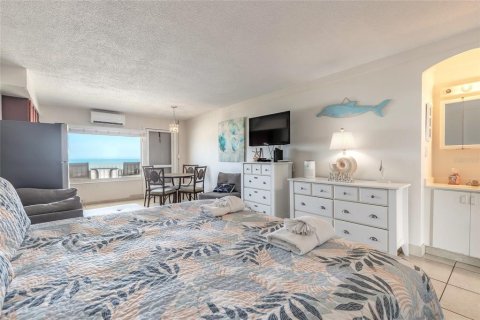 Condominio en venta en Daytona Beach, Florida, 3 habitaciones, 44.41 m2 № 1677849 - foto 4