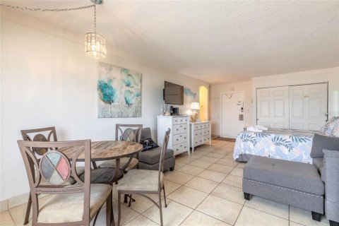 Condominio en venta en Daytona Beach, Florida, 3 habitaciones, 44.41 m2 № 1677849 - foto 10