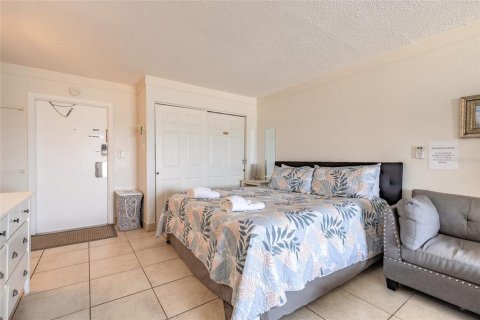 Condominio en venta en Daytona Beach, Florida, 3 habitaciones, 44.41 m2 № 1677849 - foto 5