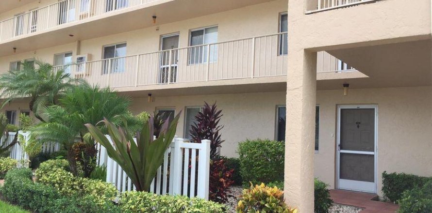 Condominio en Delray Beach, Florida, 2 dormitorios № 1146678