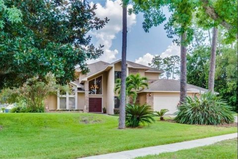 House in Orlando, Florida 6 bedrooms, 334.91 sq.m. № 1865820 - photo 1