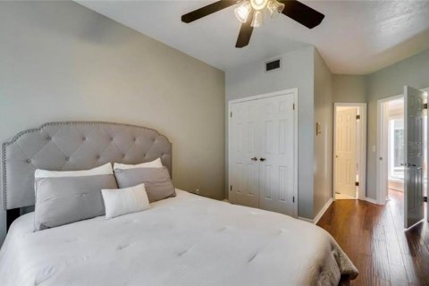 House in Orlando, Florida 6 bedrooms, 334.91 sq.m. № 1865820 - photo 26