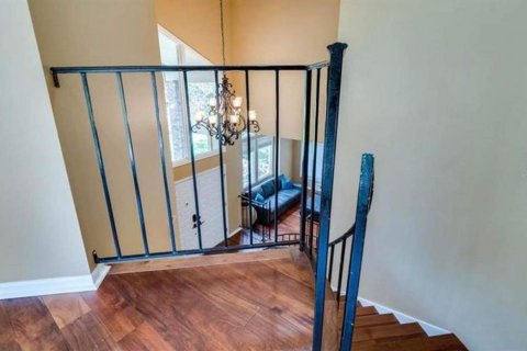 House in Orlando, Florida 6 bedrooms, 334.91 sq.m. № 1865820 - photo 14