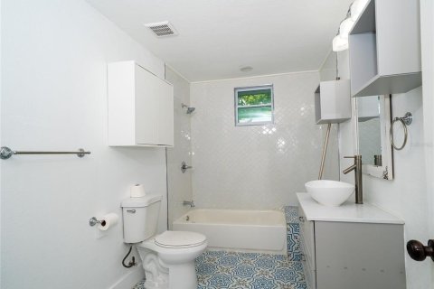 Villa ou maison à louer à Tampa, Floride: 3 chambres, 131.18 m2 № 2167698 - photo 19