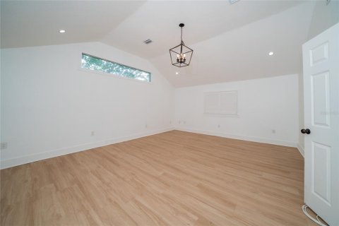 Villa ou maison à louer à Tampa, Floride: 3 chambres, 131.18 m2 № 2167698 - photo 28