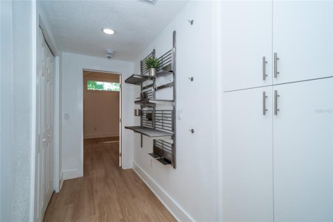 Villa ou maison à louer à Tampa, Floride: 3 chambres, 131.18 m2 № 2167698 - photo 25