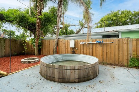 Villa ou maison à louer à Tampa, Floride: 3 chambres, 131.18 m2 № 2167698 - photo 10