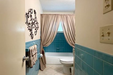 House in Pinellas Park, Florida 2 bedrooms, 143.63 sq.m. № 2151721 - photo 18
