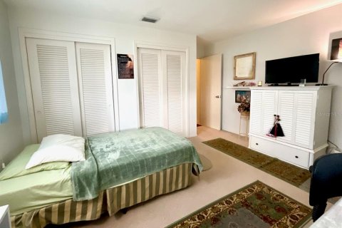 House in Pinellas Park, Florida 2 bedrooms, 143.63 sq.m. № 2151721 - photo 30