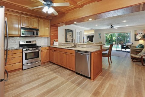 Casa en venta en Hollywood, Florida, 3 dormitorios, 170.2 m2 № 2271046 - foto 6