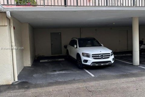 Adosado en venta en Miami, Florida, 2 dormitorios, 120.77 m2 № 1833977 - foto 15