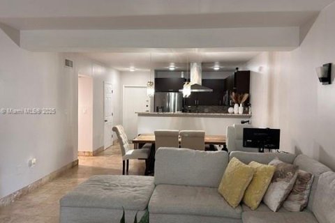 Adosado en venta en Miami, Florida, 2 dormitorios, 120.77 m2 № 1833977 - foto 3