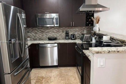 Adosado en venta en Miami, Florida, 2 dormitorios, 120.77 m2 № 1833977 - foto 5