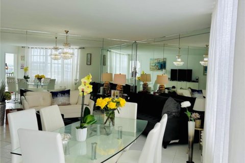 Купить кондоминиум в Авентура, Флорида 1 спальня, 81.1м2, № 2154808 - фото 4