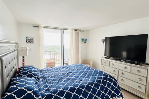 Купить кондоминиум в Авентура, Флорида 1 спальня, 81.1м2, № 2154808 - фото 12