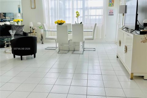 Купить кондоминиум в Авентура, Флорида 1 спальня, 81.1м2, № 2154808 - фото 6