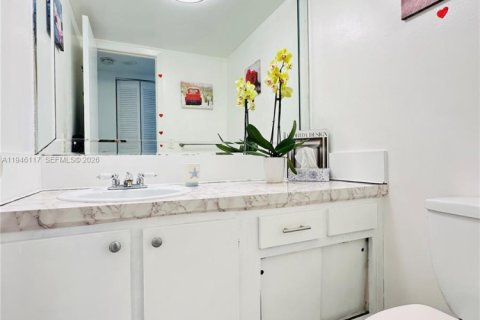 Купить кондоминиум в Авентура, Флорида 1 спальня, 81.1м2, № 2154808 - фото 15
