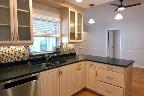 Villa ou maison à louer à Seminole, Floride: 3 chambres, 142.33 m2 № 2387390 - photo 11