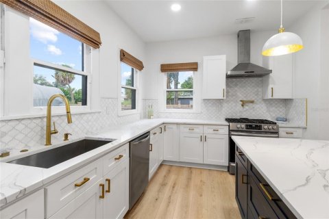 Villa ou maison à vendre à Saint Petersburg, Floride: 3 chambres, 141.49 m2 № 2408589 - photo 13