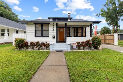 Villa ou maison à Saint Petersburg, Floride 3 chambres, 141.49 m2 № 2408589