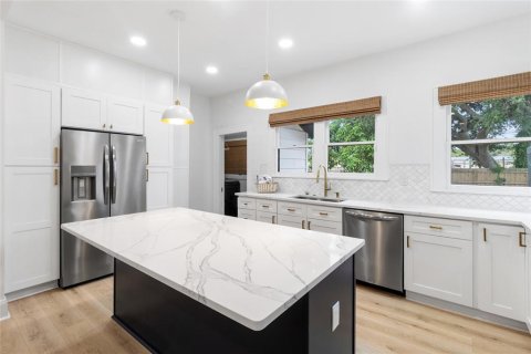 Villa ou maison à vendre à Saint Petersburg, Floride: 3 chambres, 141.49 m2 № 2408589 - photo 10