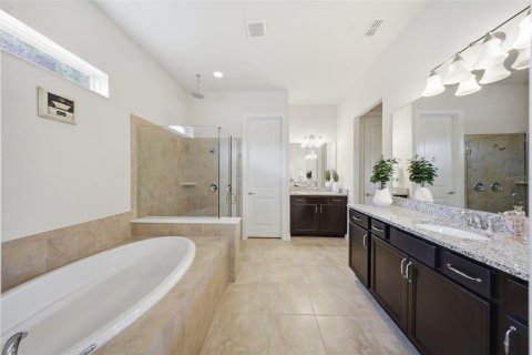 Casa en venta en Orlando, Florida, 7 dormitorios, 422.15 m2 № 2124668 - foto 19