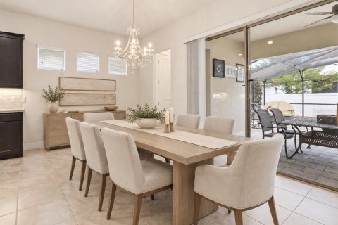 Casa en venta en Orlando, Florida, 7 dormitorios, 422.15 m2 № 2124668 - foto 12