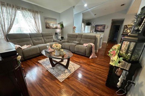 Condo in Altamonte Springs, Florida, 3 bedrooms  № 2197977 - photo 11