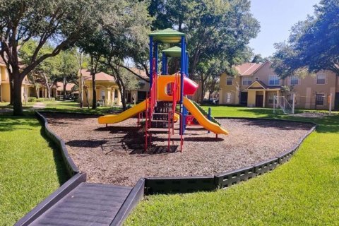 Condo in Altamonte Springs, Florida, 3 bedrooms  № 2197977 - photo 15