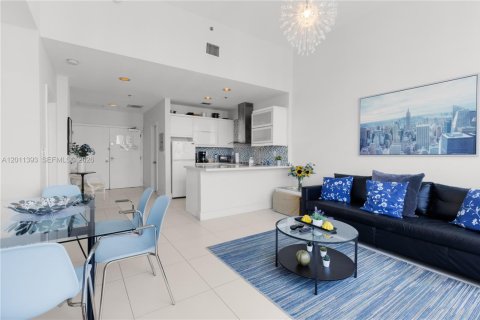 Condo in Miami Beach, Florida, 1 bedroom  № 2075347 - photo 12