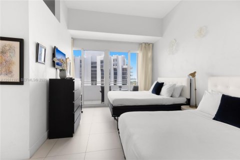 Condo in Miami Beach, Florida, 1 bedroom  № 2075347 - photo 20