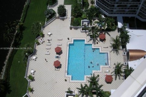 Condominio en venta en Aventura, Florida, 2 dormitorios, 220.18 m2 № 1935241 - foto 26