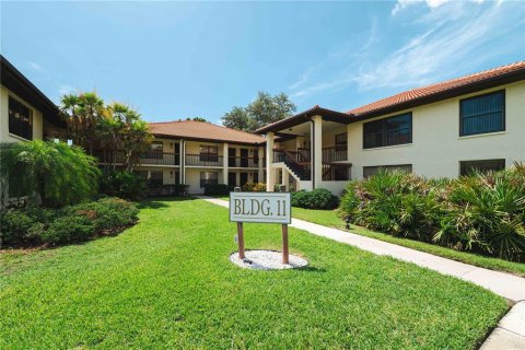 Condo in Clearwater, Florida, 2 bedrooms  № 1837532 - photo 1