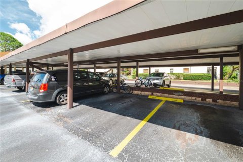 Condo in Clearwater, Florida, 2 bedrooms  № 1837532 - photo 10