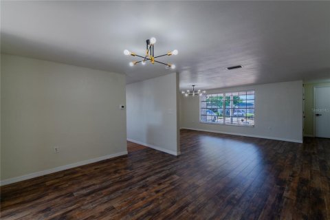 Casa en venta en Port Richey, Florida, 3 dormitorios, 153.2 m2 № 2202547 - foto 8