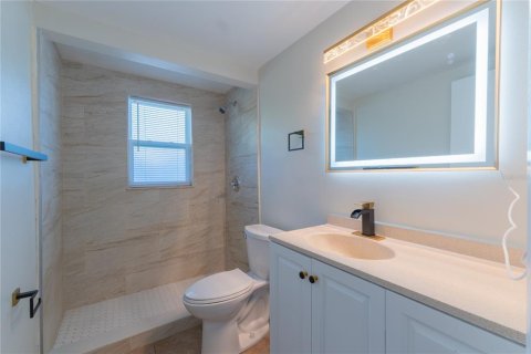Casa en venta en Port Richey, Florida, 3 dormitorios, 153.2 m2 № 2202547 - foto 14
