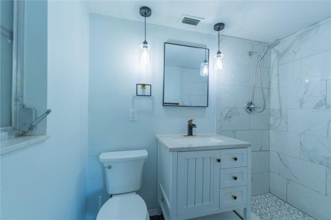 Casa en venta en Port Richey, Florida, 3 dormitorios, 153.2 m2 № 2202547 - foto 20