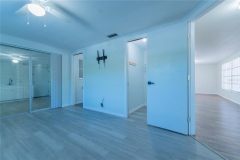 Casa en venta en Port Richey, Florida, 3 dormitorios, 153.2 m2 № 2202547 - foto 21