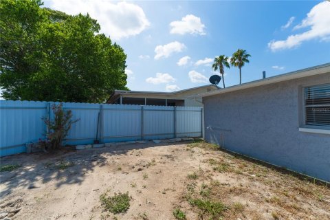 Casa en venta en Port Richey, Florida, 3 dormitorios, 153.2 m2 № 2202547 - foto 28