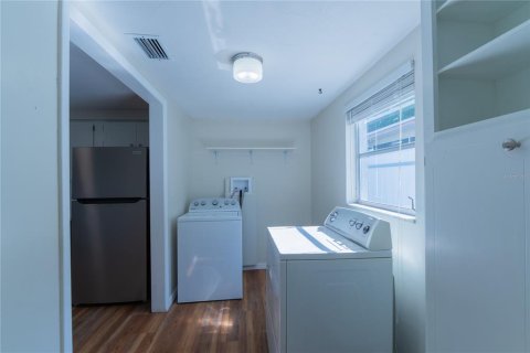 Casa en venta en Port Richey, Florida, 3 dormitorios, 153.2 m2 № 2202547 - foto 25
